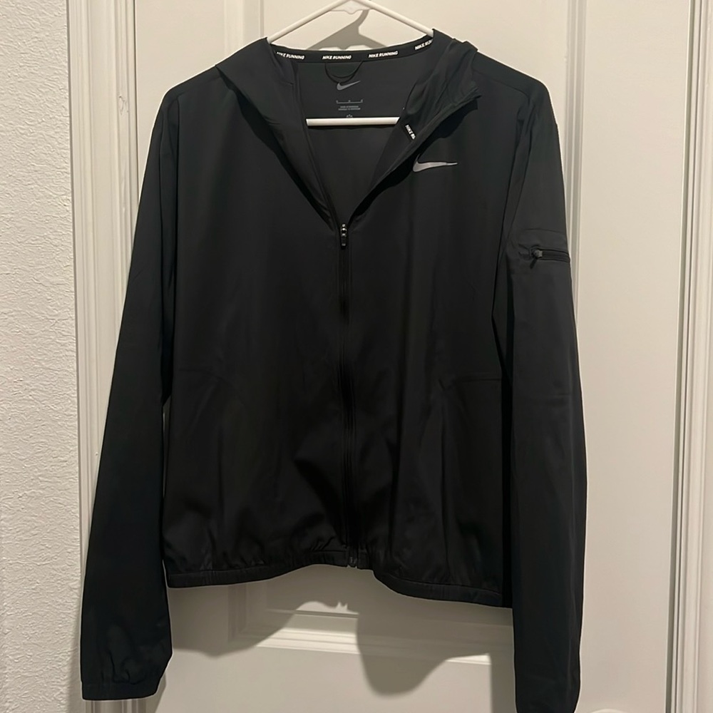 Nike Medium Running Jacket